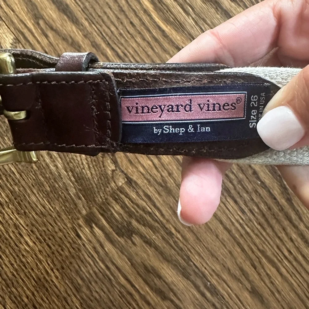 Vineyard Vines Canvas Leather Belt Whale Logo Preppy Nautical Casual Size 26